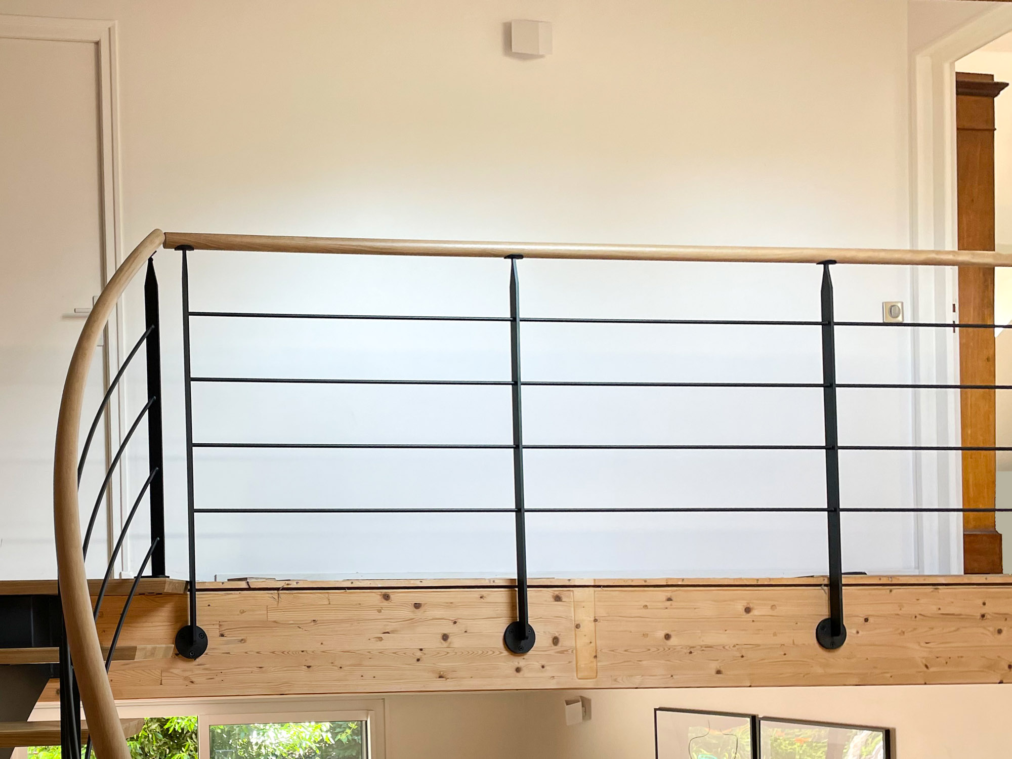 escalier bois et metal