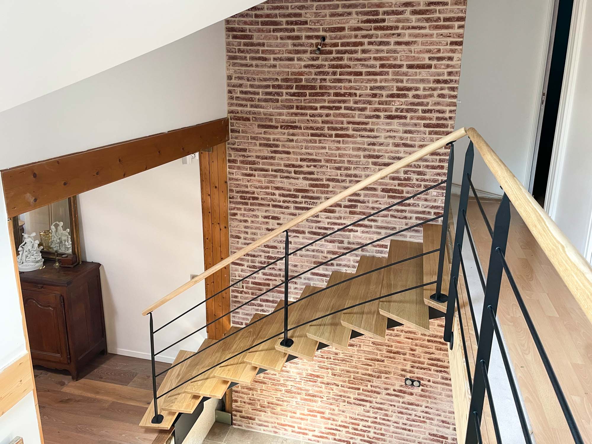 escalier bois et metal